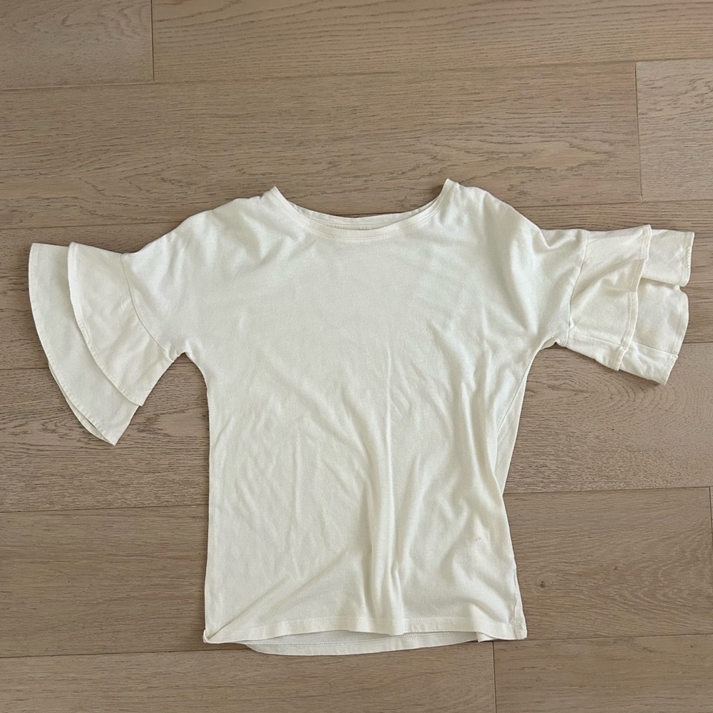 GAP White Ruffled Blouse